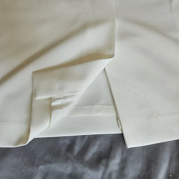 KASPER 🤍 white/cream SKIRT✨️🤍 boss lady look✨️🤍 - Picture 3 of 8